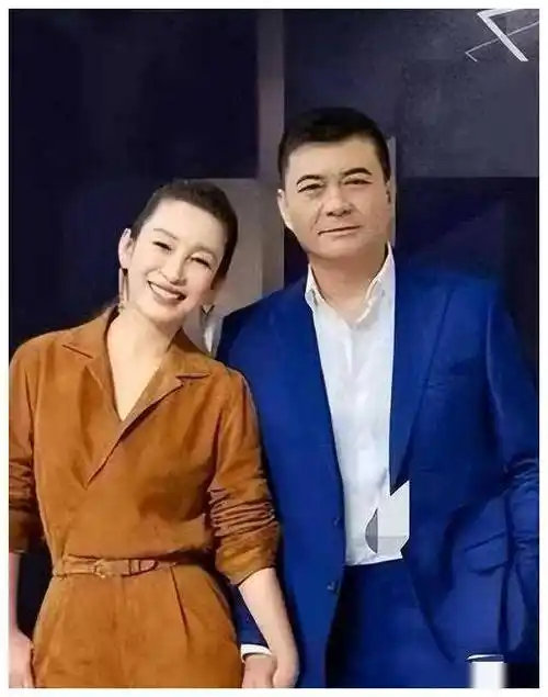 秦海璐为何自降身价,嫁离异男看见王新军对妻子cp态度,豁然开朗_人生