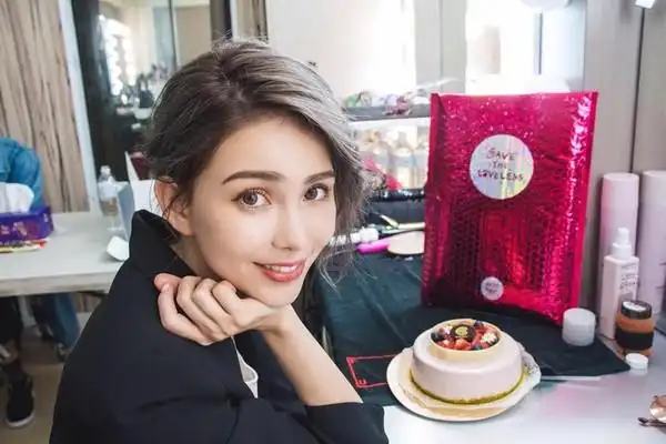 (图/取自昆凌脸书,翻摄自周杰伦.instagram)