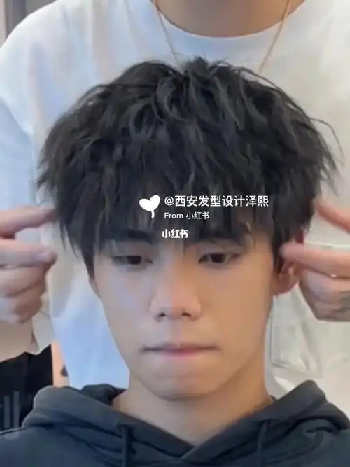 真是一眼万年的烟花碎盖～真是太帅了