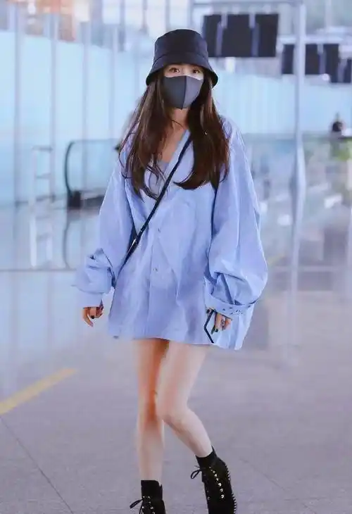 杨颖杨幂再撞衫,baby是铁了心要学杨幂吗?