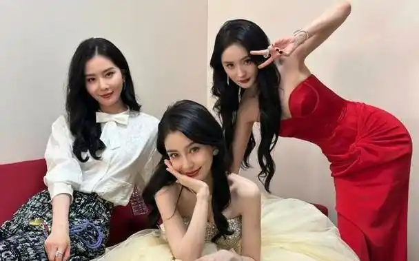 85花重新洗牌,赵丽颖倪妮成功"领跑"后,刘诗诗处境越发尴尬了