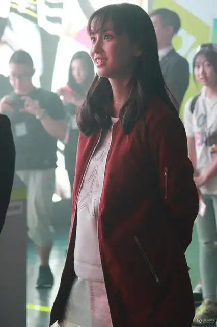 angelababy怀孕了这肚子怎么都这么大了