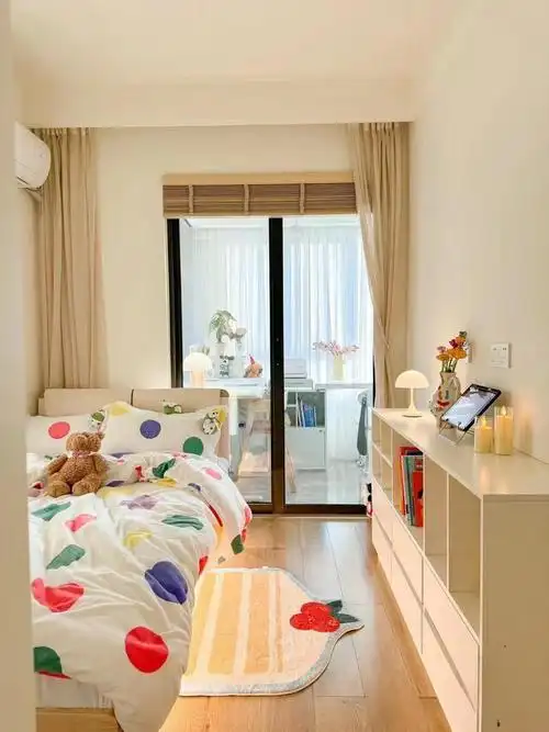 独居生活,并不代表孤独,相反是一群热爱生活的人,通过自己的能力和