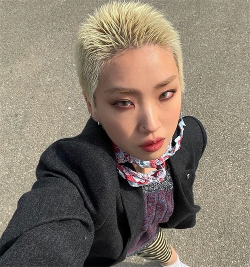 酷帅女生寸头发型 飒美时尚不挑人_女生短发 - 美发站