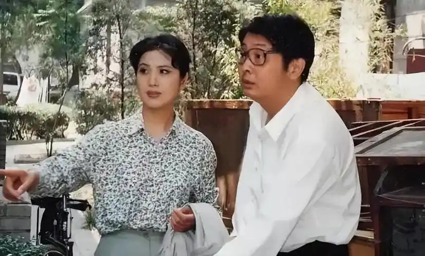 回顾演员吴玉华与汪俊离婚后转身嫁给画家莫大风她过的怎样