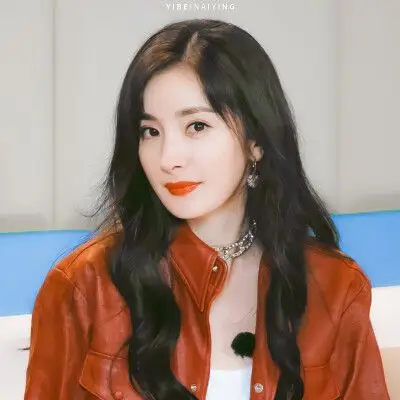 明星大侦探杨幂头像