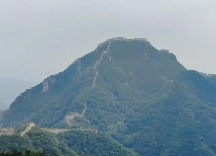 箭扣长城北京结:古代智慧与现代挑战