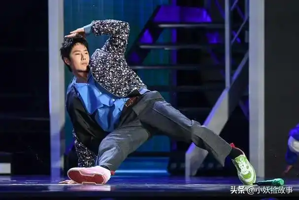 王一博开幕式跳街舞,扭进人心坎里,一身穿搭亮点十足