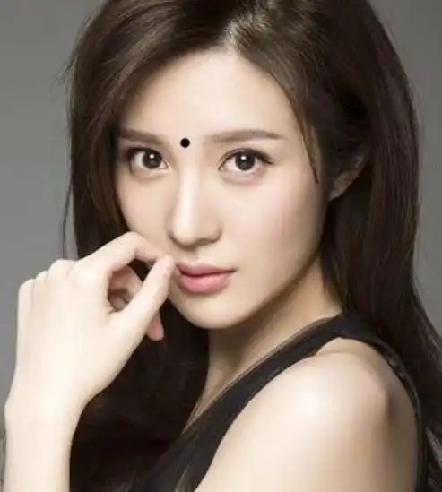 美人痣图片高清大图