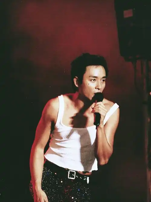 张国荣的经典照片有哪些