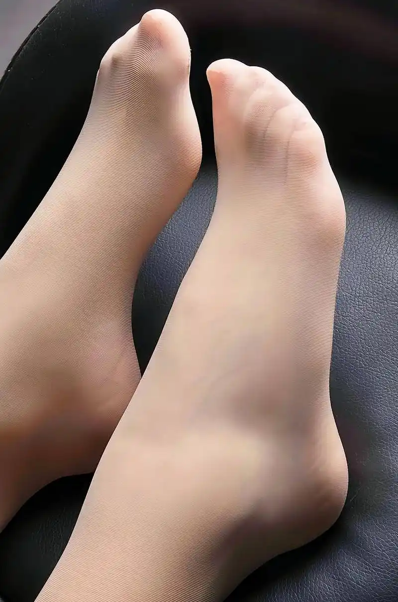 库存的脚尖透明特写#丝袜美脚# #足控# #时尚穿搭