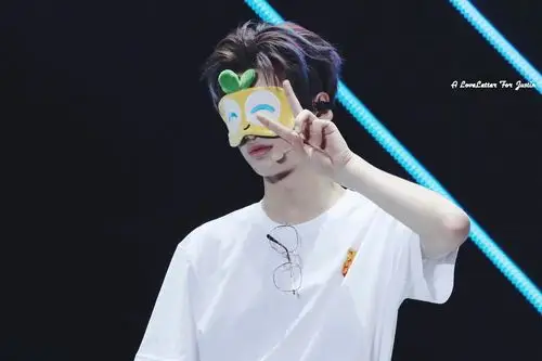 justin黄明昊 6.23 nex7北京巡演图见水印… - 堆糖,美图壁纸兴趣社区