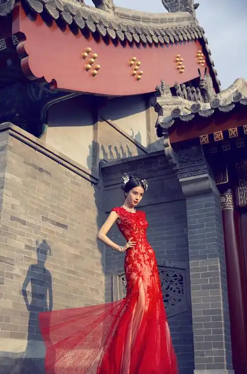 angelababy古典婚纱照曝光 妩媚性感