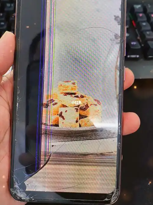 屏幕漏液总成更换中