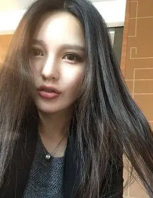 罗志祥绯闻女友周扬青旧照对比 大方认整形(图)