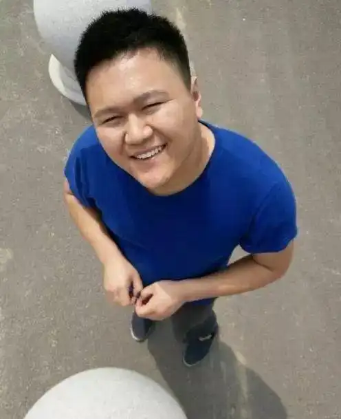 曾经帅过吴彦祖,如今丑过八两金!