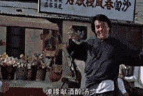 过许多黄飞鸿系列电影,其中影响最大的,就是成龙主演的 《醉拳Ⅱ》