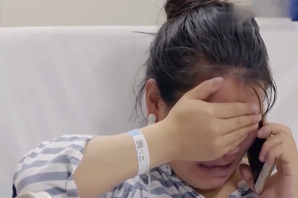 原创剖腹产还疼哭不怕丢人吗产后丈夫冷言冷语妈妈要崩溃