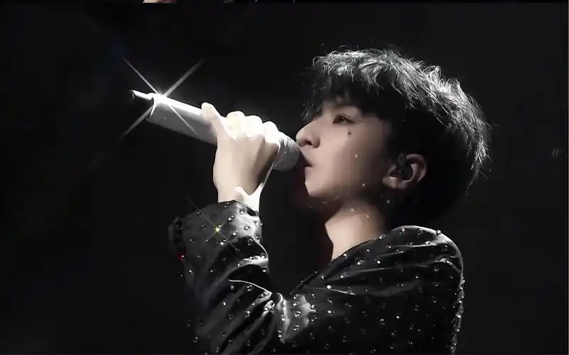 180922 此刻之外 王俊凯十九岁生日会 吃葡萄啦