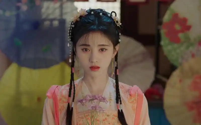 古装剧里女主的小辫子造型有多美?鞠婧祎清纯,田曦薇甜美!