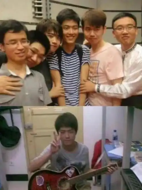 肖战大学毕业照,宿舍弹吉他,妥妥的文艺校草|娱乐圈_网易订阅