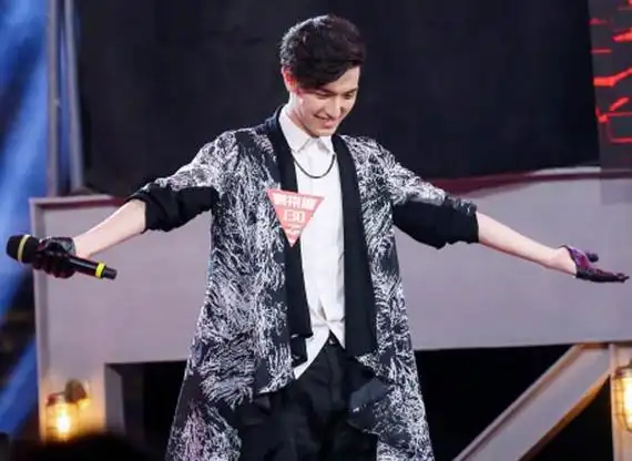 快乐男声2017聚来提个人资料曝光 长相超帅被赞翻版迪玛希 - 育儿综合