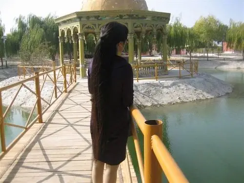 江苏阳光一米多的长发-2