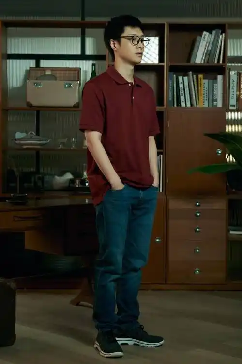 张艺兴潘生程序员的日常