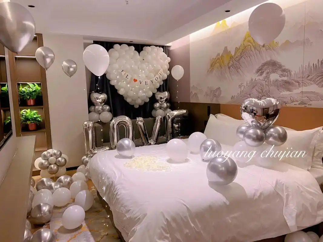 酒店房间惊喜布置～给女朋友准备的惊喜!酒店浪漫惊喜布置～女 - 抖音