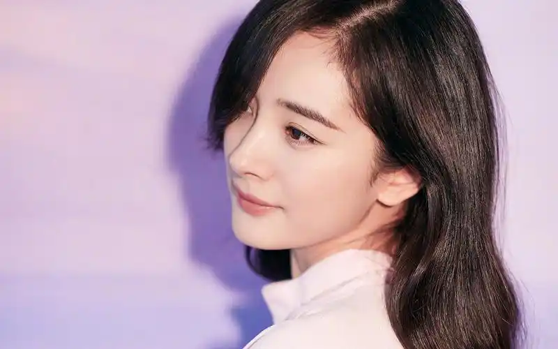 杨幂仙气白裙唯美高清桌面壁纸