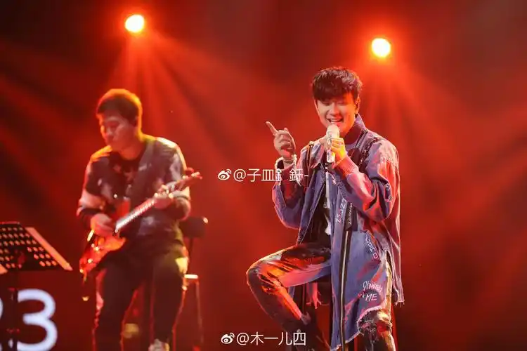 受不了 看见你背影来到 林俊杰