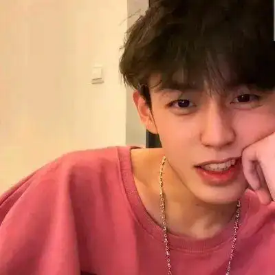 五官超精致帅哥头像高清图片 暖男头像帅气阳光真人治愈系