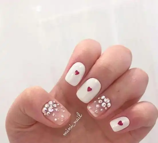 美甲彩绘图案,你们做过美甲吗?什么图案的好看呢