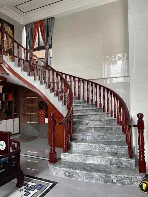 东莞实木楼梯扶手护栏别墅家用简约现代新中欧整体楼梯