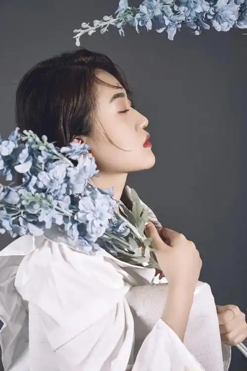 哎我这个扁头扁脸也想拥有好看的侧脸!