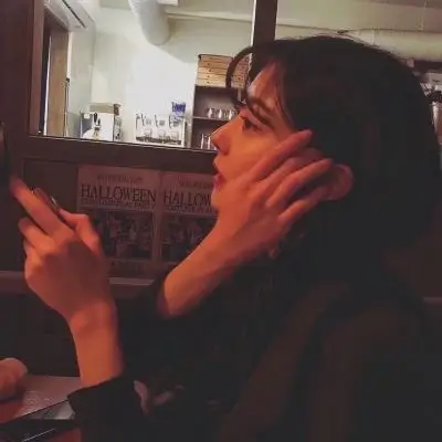 女生伤感唯美的微博微信头像精选