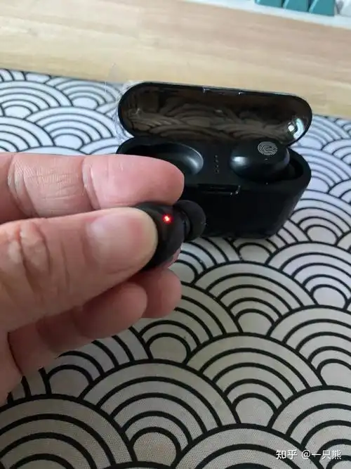 78元的快乐夏新f9蓝牙耳机开箱