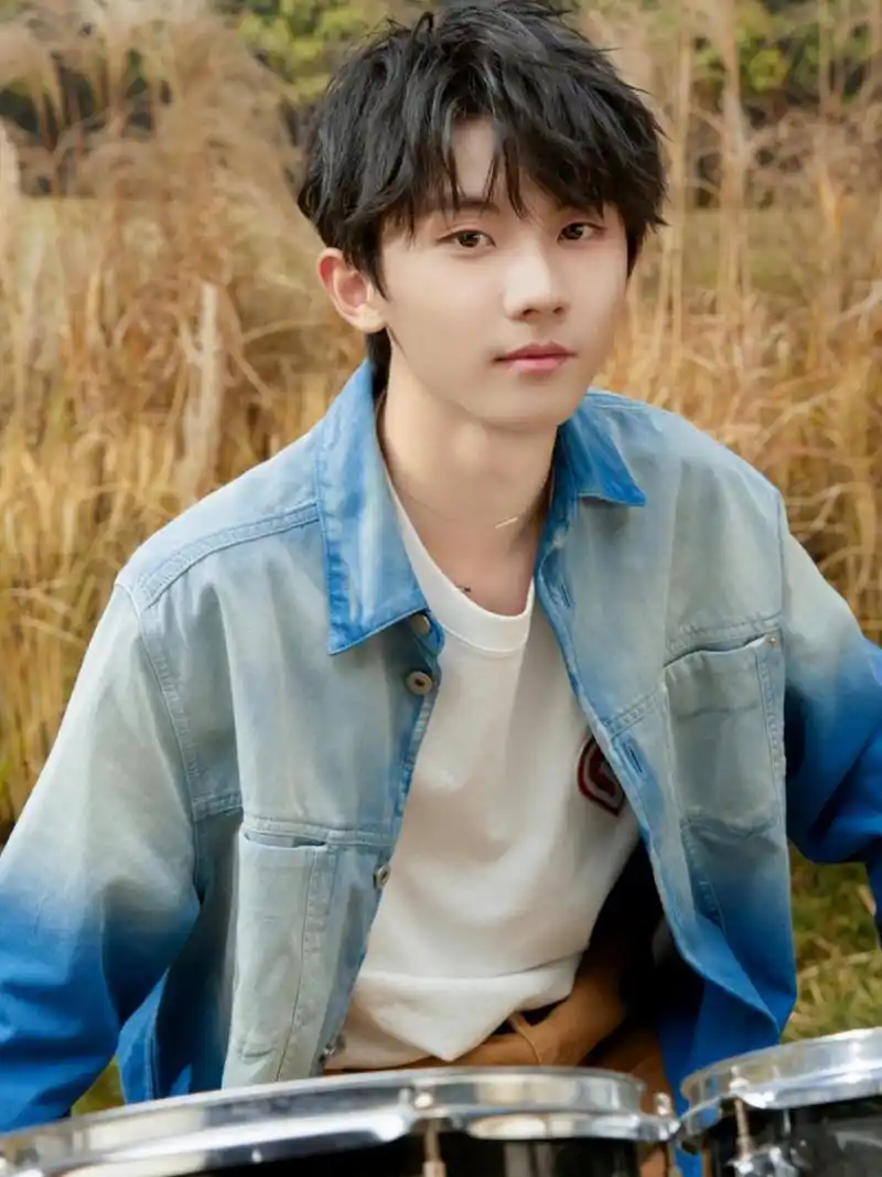 还有更多马嘉祺的美图,宝子