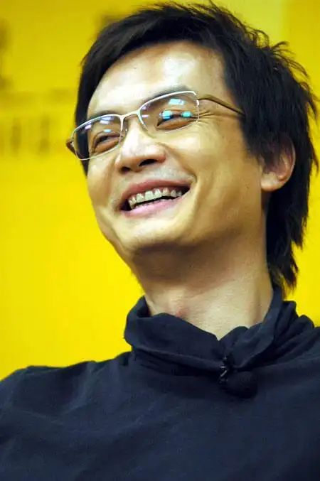 音乐人李泉做客 与主持人大谈男人"内裤经"