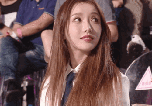 别聊姜贞羽的恋情了,来看看她得变美之路吧!