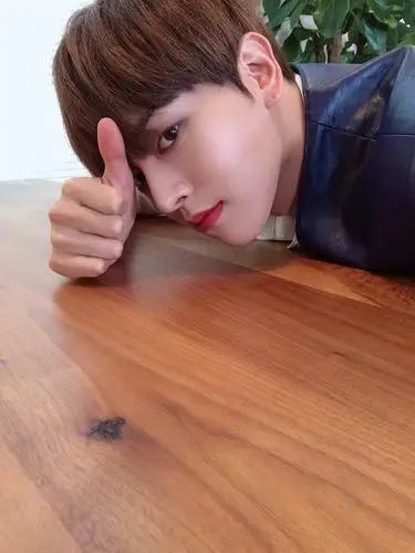 无组规日|你在找很会自拍的帅哥吗