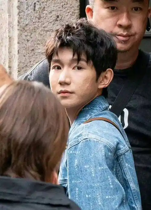 白百何被肖战拖累?王源被时尚圈拉黑?辰亦儒挣黑心钱?