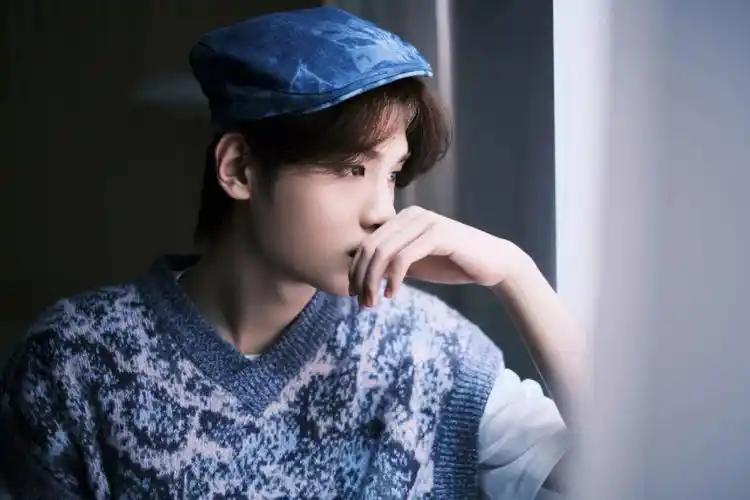 好期待《有花期的恋爱》mv,我爱了爱了#黄明昊  #黄明昊发光瞬间