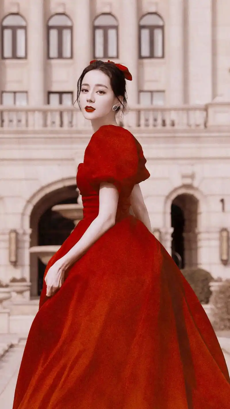 迪丽热巴神仙颜值,人美身材好,演戏超级棒