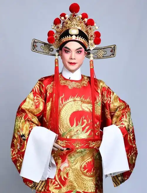 走进粤剧粤韵飞扬资深粤剧院表演家走进南苑