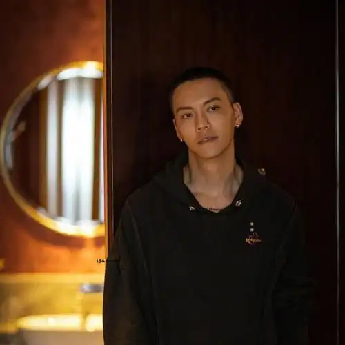 帅气陈伟霆霆霆霆霆头像