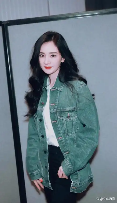 演员杨幂时尚照片合集