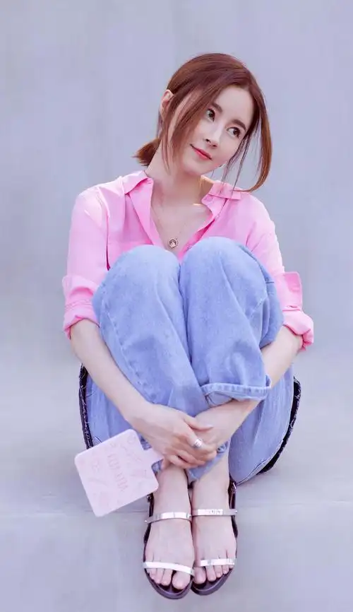 傅颖(中国香港女歌手)_石塘网