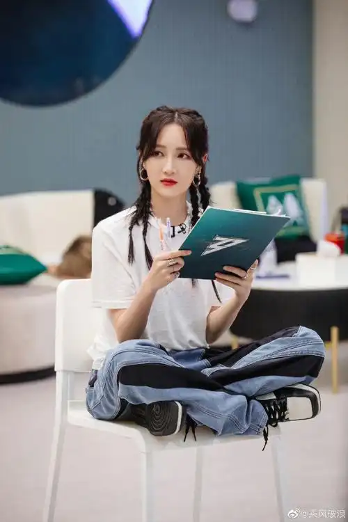 五季浪姐都有孟佳