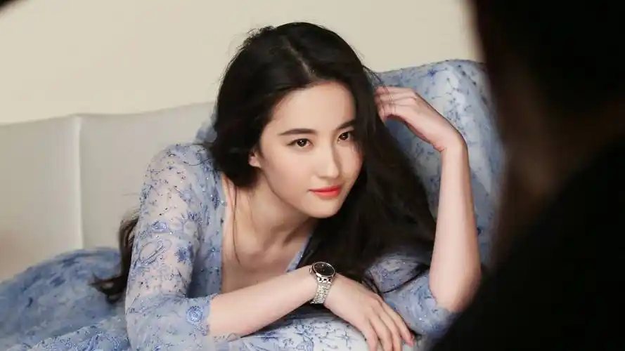 刘亦菲:我不要面子的吗?